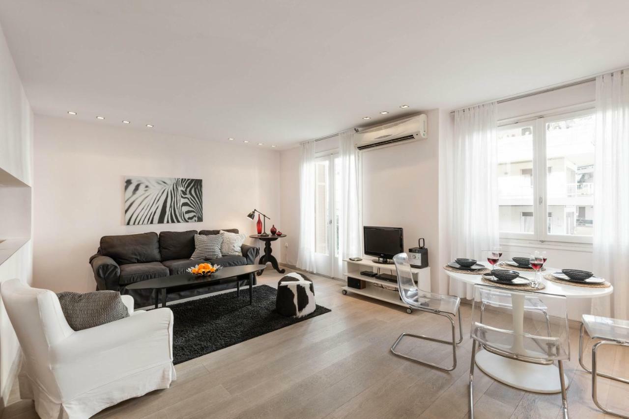 Apartment Stylish White 4 Ppl In Center Thessaloniki
