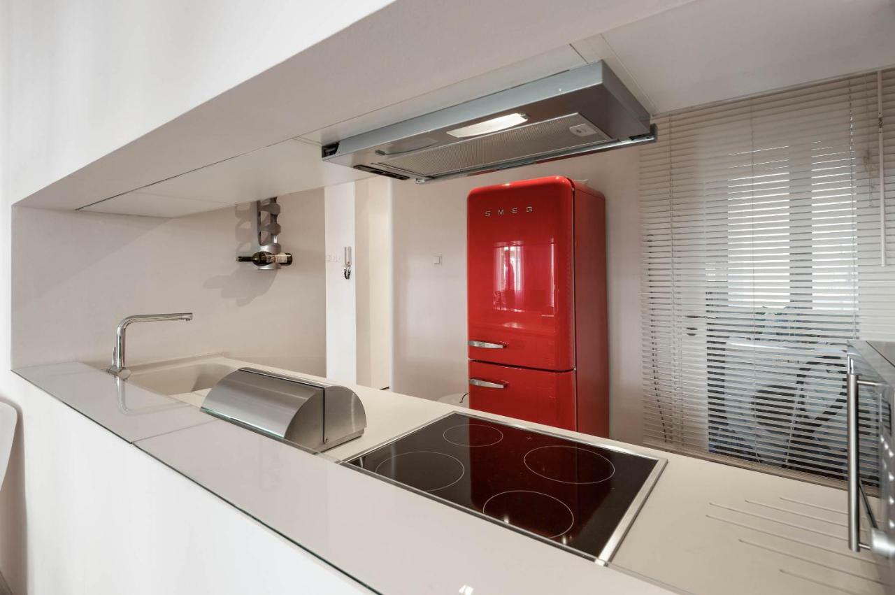 Apartment Stylish White 4 Ppl In Center Thessaloniki